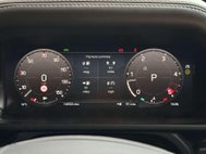 Land Rover Defender 3.0 D300 MHEV X-Dynamic HSE SUV 5dr Diesel Auto 4WD Euro 6 (s/s) (300 ps) 33