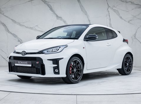 Toyota Yaris GR-Y CIRCUIT 1