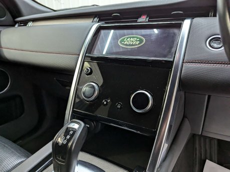 Land Rover Discovery Sport 2.0 Discovery Sport R-Dynamic SE D Auto 4WD 5dr 82