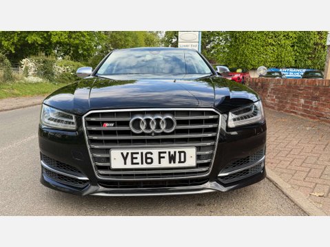 Audi S8 4.0 S8 V8 TFSI Quattro Auto 4WD 4dr 2