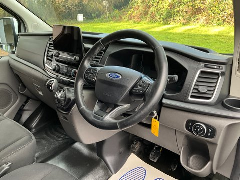 Ford Transit Custom 280 LIMITED P/V ECOBLUE 10