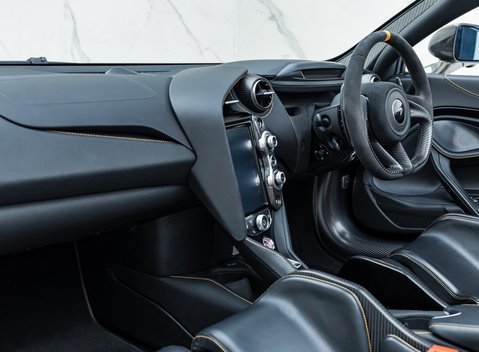 McLaren 765LT Spider 21