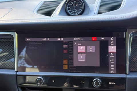 Porsche Macan GTS PDK - PAN ROOF -BOSE -360 CAMS -MEMORY PK - CRAYON 58