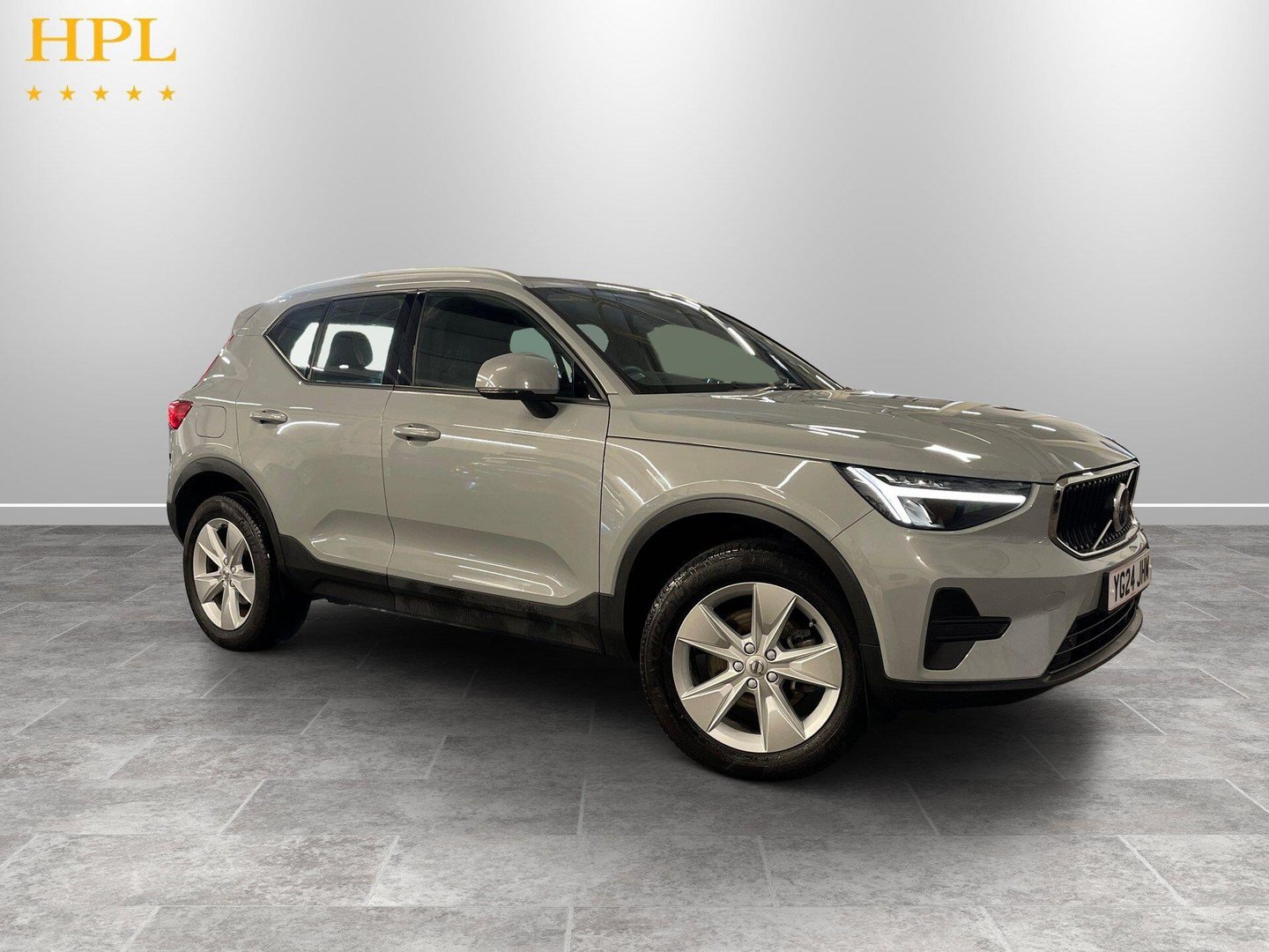 2024 Volvo XC40