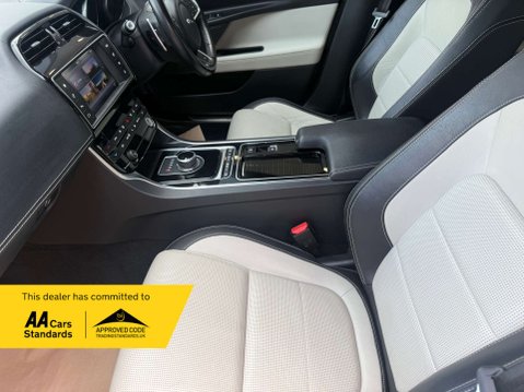 Jaguar XE 2.0 XE R-Sport D Auto 4dr 30
