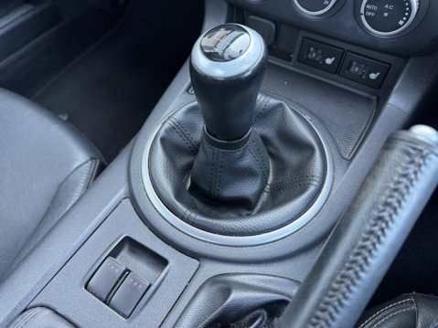 Mazda MX-5 2.0i Sport Tech Roadster Euro 5 2dr 20