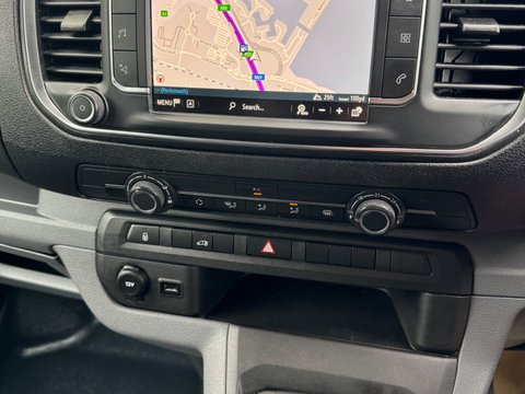 Vauxhall Vivaro L2H1 2900 SPORTIVE S/S 10