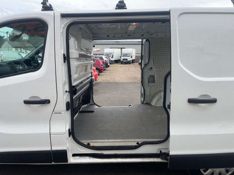 Vauxhall Vivaro 1.6 Vivaro 2700 CDTI 35