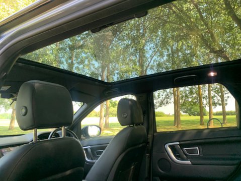 Land Rover Discovery Sport TD4 HSE BLACK 11