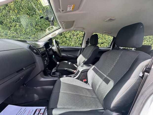 Isuzu D-Max Utility | 1.9 LT | Double Cab | Tow Bar | Air Con | EURO 6 | NO VAT 14