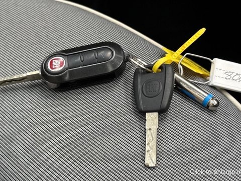 Fiat 500 1.2 Lounge Euro 6 (s/s) 3dr 11