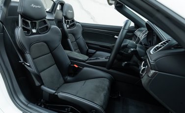 Porsche 718 SPYDER 17