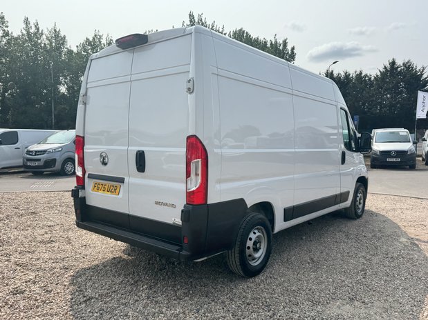 Vauxhall Movano MWB L2H2 Medium Roof Prime Air Con Ply Lined Sensors EURO 6 6