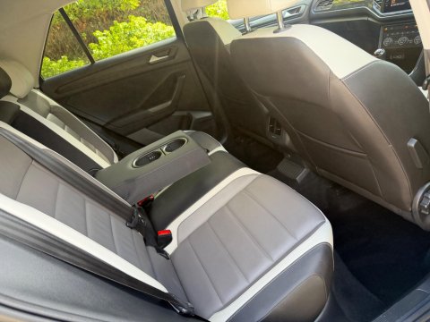 Volkswagen T-Roc 1.5 TSI EVO SEL Euro 6 (s/s) 5dr 29