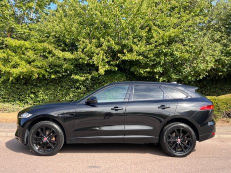 Jaguar F-Pace 2.0 D180 Chequered Flag Auto AWD Euro 6 (s/s) 5dr 3