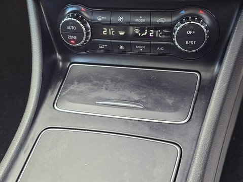 Mercedes-Benz A Class A 200 AMG LINE PREMIUM PLUS 30