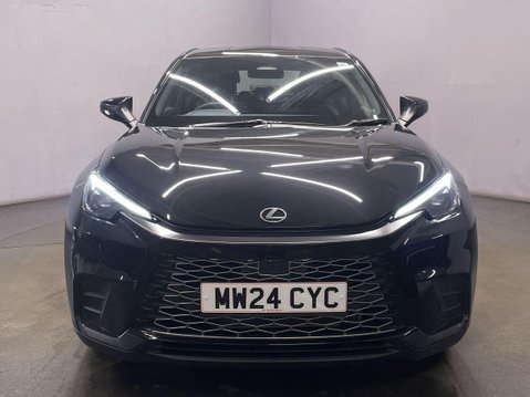 Lexus LBX 1.5 VVT-iE Premium SUV 5dr Petrol Hybrid E-CVT Euro 6 (s/s) (136 ps) Parkin 7