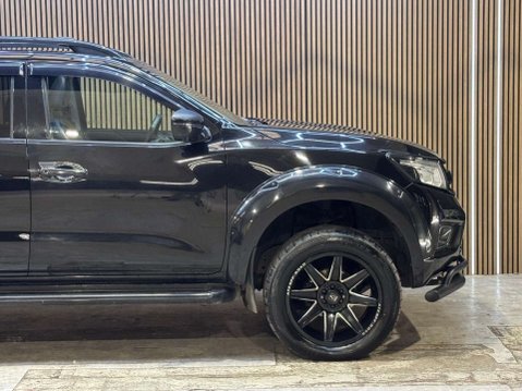 Nissan Navara 2.3 Navara Tekna dCi Auto 4WD 5dr 20