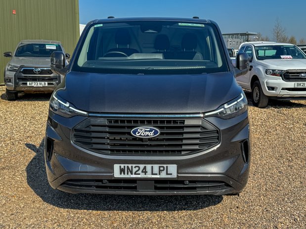 Ford Transit Custom SWB L1H1 Limited 300 Air Con Alloys Camera Sensors EURO 6 NO VAT 3