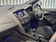 Ford Focus 2.3T EcoBoost RS Hatchback 5dr Petrol Manual AWD Euro 6 (s/s) (350 ps) 38