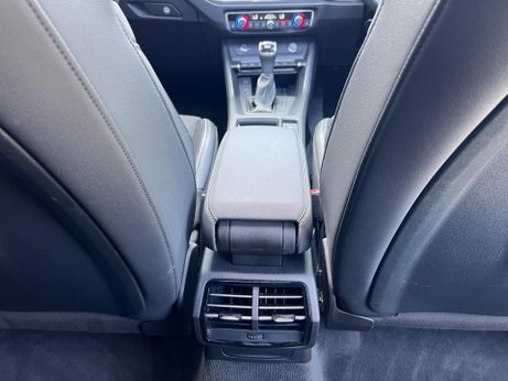 Audi Q3 2.0 TFSI 40 Vorsprung S Tronic quattro Euro 6 (s/s) 5dr 41