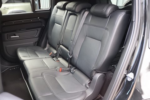 Land Rover Defender 110 2026 HARD TOP  D350 HSE MATT PPF Carbon PPF Bonet seeker styled rear seats 18
