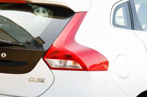 Volvo V40 D3 INSCRIPTION 9
