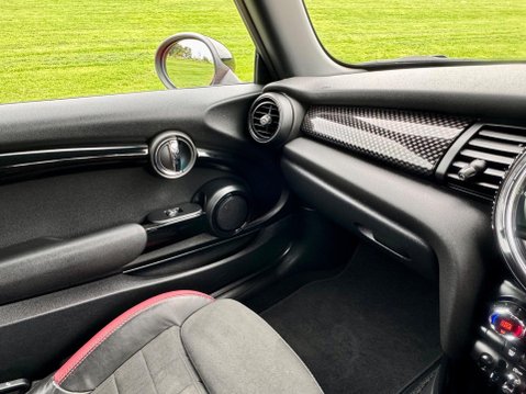 Mini Hatch 2.0 John Cooper Works Auto Euro 6 (s/s) 3dr 47