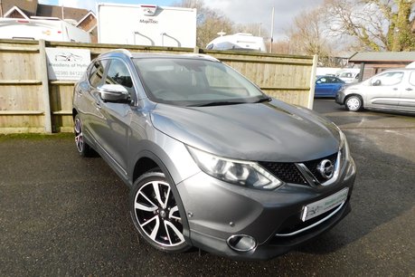 Nissan Qashqai 1.2 TEKNA DIG-T 5 Dr