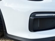 Porsche Cayman GT4 15