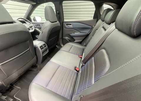 Nissan Qashqai DIG-T TEKNA MHEV 14