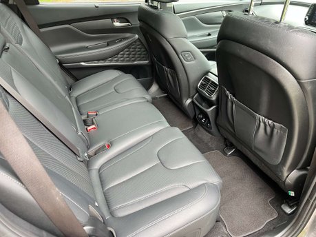 Hyundai SANTA FE 2.2 Santa Fe Premium SE CRDi Auto 4WD 5dr 39