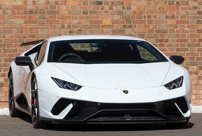Lamborghini Huracan LP640-4 Performante