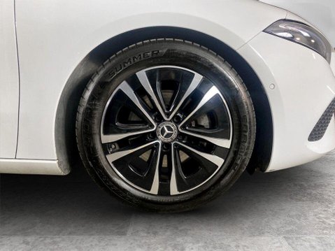 Mercedes-Benz A Class 1.3 A180h MHEV Sport (Executive) Hatchback 5dr Petrol Hybrid 7G-DCT Euro 6 10