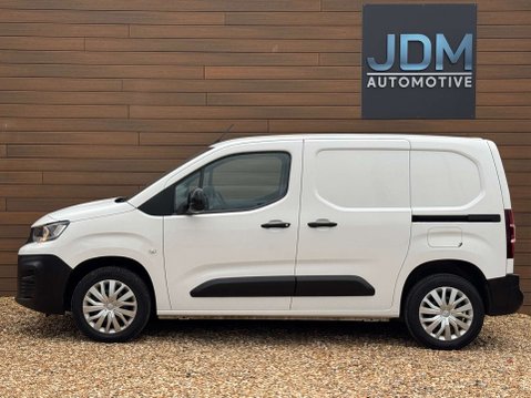 Peugeot Partner 1.5 Partner Professional Premium Blue HDi 11