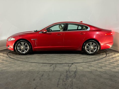 Jaguar XF D LUXURY 5