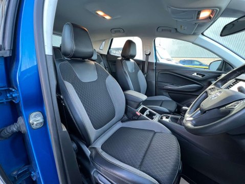 Vauxhall Grandland X 1.2 Grandland X Tech Line Nav T S/S 5dr - NATIONAL DELIVERY* 31