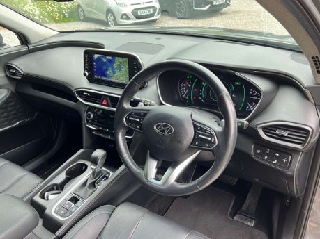 Hyundai SANTA FE 2.2 Santa Fe Premium SE CRDi Auto 4WD 5dr 16