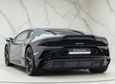 Lamborghini Huracan LP640-4 EVO 3