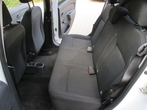 Dacia Sandero 1.0 SCe Ambiance Euro 6 5dr 28