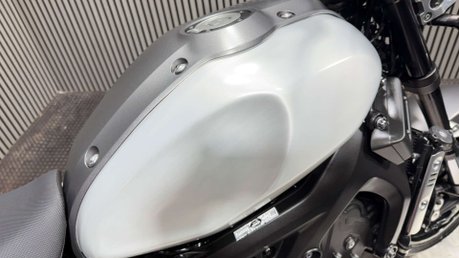 Yamaha XSR900 HERITAGE MT09 2016 ONLY 19K STUNNING MODERN RETRO 900CC 44