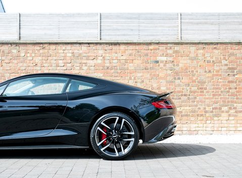 Aston Martin Vanquish 21