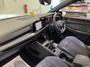 Volkswagen Golf 1.5 Golf R-Line TSi 5dr 12