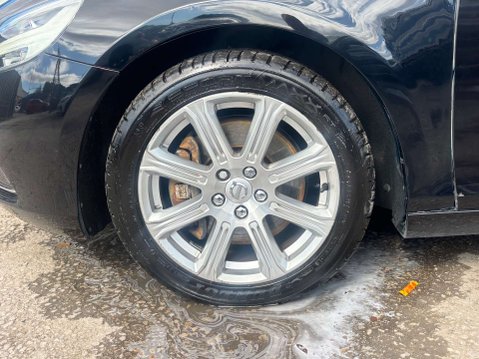 Volvo V40 2.0 D3 Inscription Hatchback 5dr Diesel Auto Euro 6 (s/s) (150 ps) 52