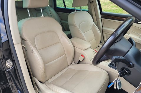 Skoda Superb LAURIN AND KLEMENT V6 DSG 11