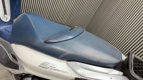 Piaggio MP3 YOURBAN LT 300 RIDE ON A CAR LICENCE TRIKE BIKE PROJECT 7