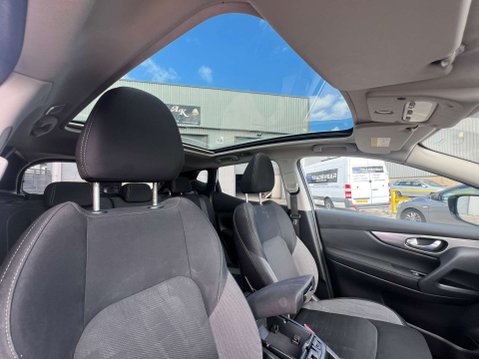 Nissan Qashqai 1.5 Qashqai N-Connecta dCi 5dr *NATIONAL DELIVERY* 33