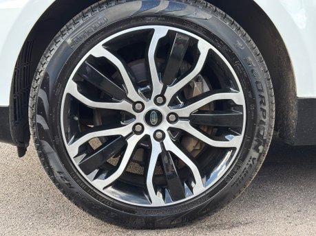 Land Rover Range Rover Sport 3.0 D300 MHEV HSE Silver SUV 5dr Diesel Auto 4WD Euro 6 (s/s) (300 ps) 4