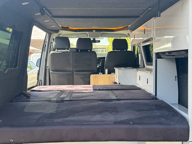Volkswagen Transporter Camper | Pop Top | AUTO | 4 Berth | Kitchen | Solar | NO VAT | Euro 6 16