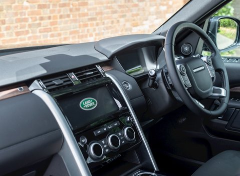 Land Rover Discovery Td6 HSE Luxury 19
